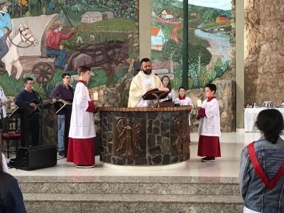 Missa dos Movimentos Marianos foi a 2Âª celebraÃ§Ã£o do dia no SantuÃ¡rio de Laranjeiras do Sul (12/10)